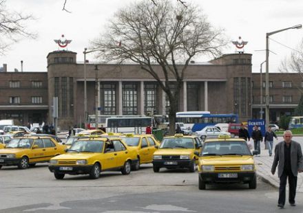 Такси на вокзале в Анкаре